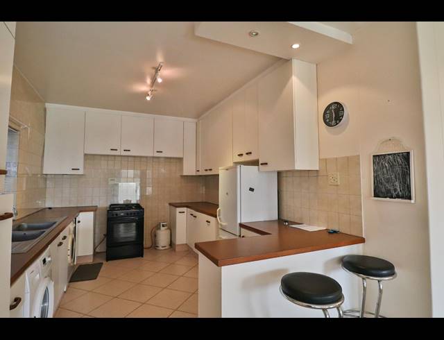 3 BEDROOM APARTMENT RENTED IN SUMMERSTRAND